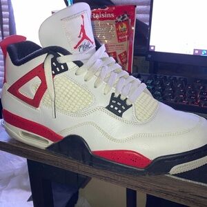 Nike White and Red Sneakers